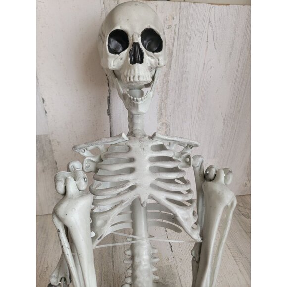 Skeleton prop bone hanging Halloween home decor skull scary - Picture 6 of 12